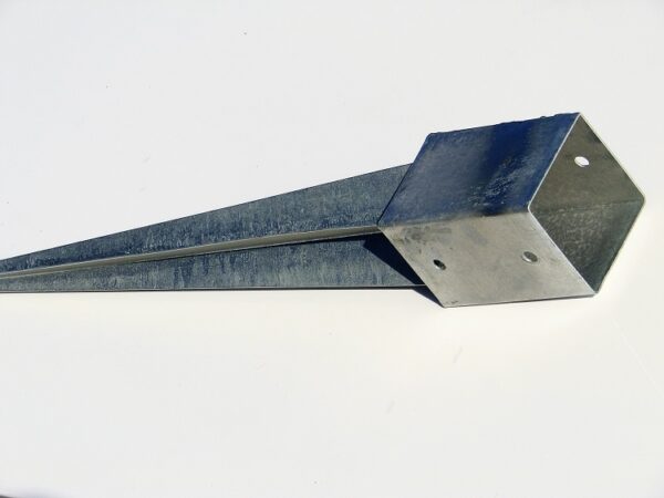 Support de poteau 70x70 à planter en galva – Image 1