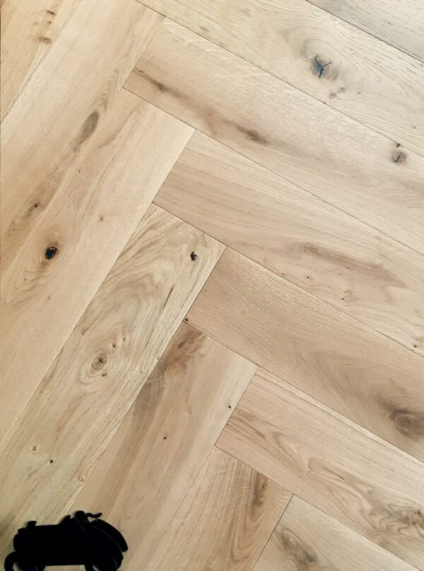 Parquet Chêne contrecollé 14x120 mm en 60 cm - Choix Campagne - Bâton rompu – Image 1